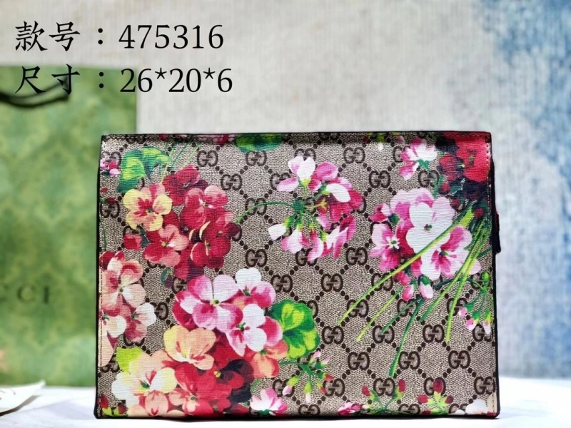 Gucci Clutch Bags 4186-0033