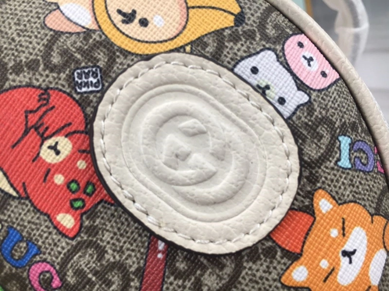 Gucci Backpacks 4186-0040