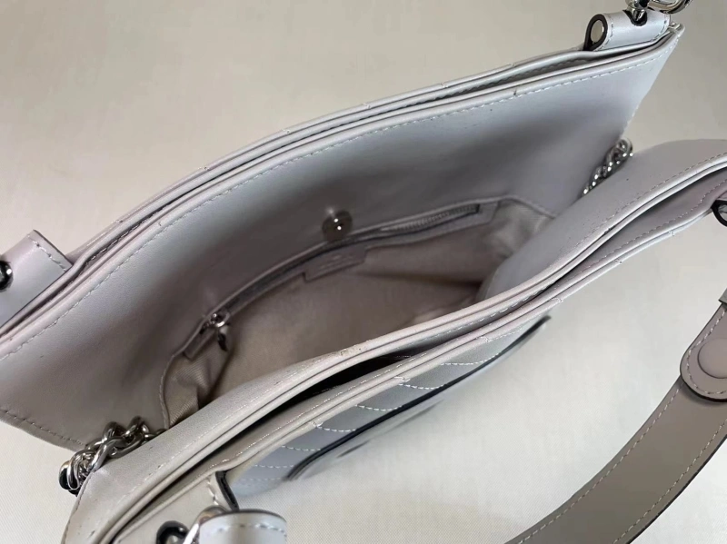 Gucci Top Handle Bags 4186-0133