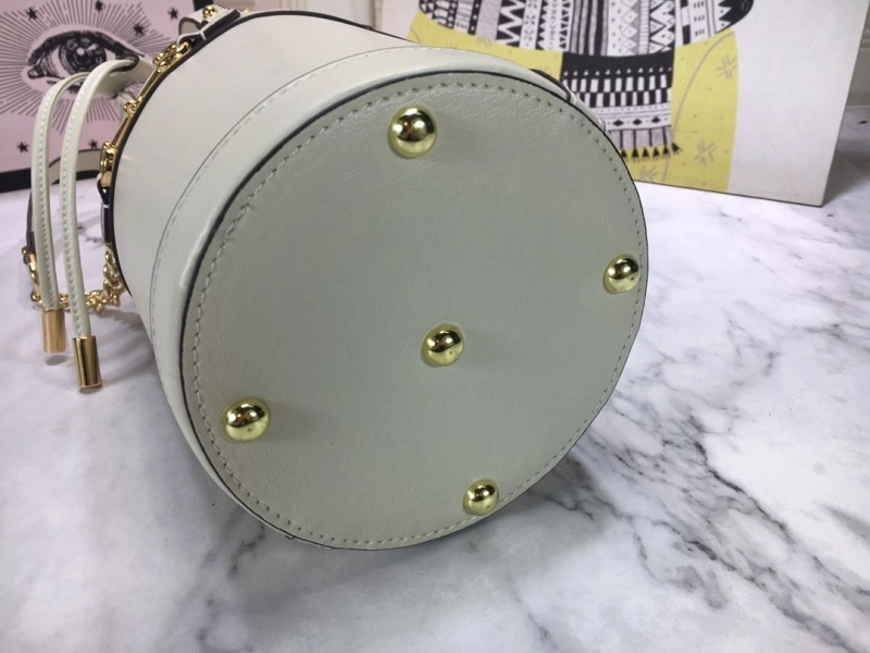 Gucci Bucket Bags 4186-0396