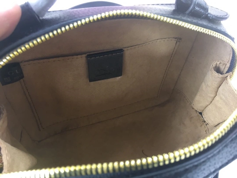 Gucci Cosmetic Bags 4186-0402