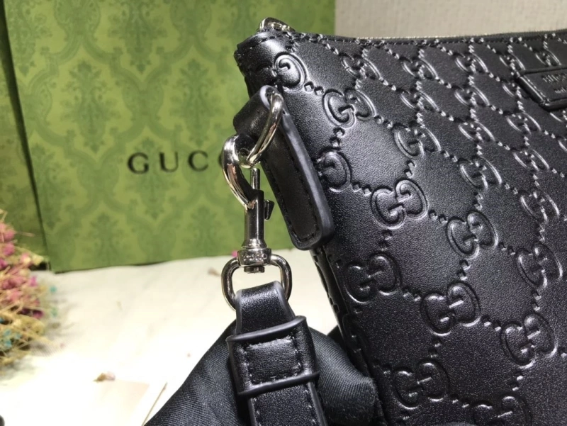 Gucci Clutch Bags 4186-0561