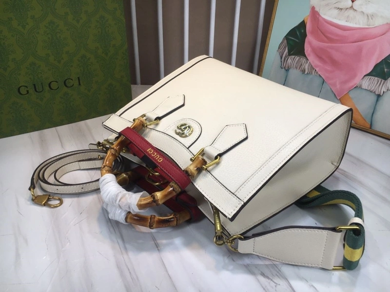 Gucci Shopping Bags 4186-0624