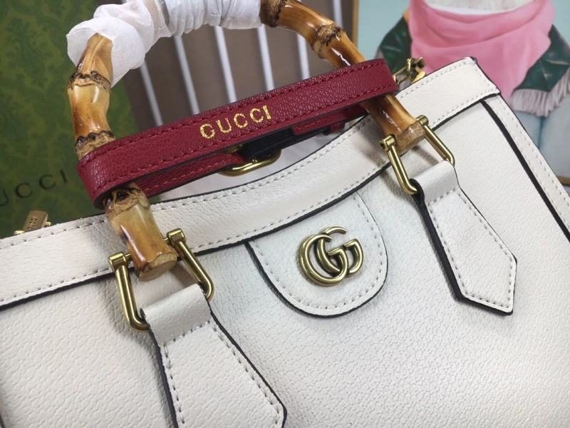 Gucci Shopping Bags 4186-0624
