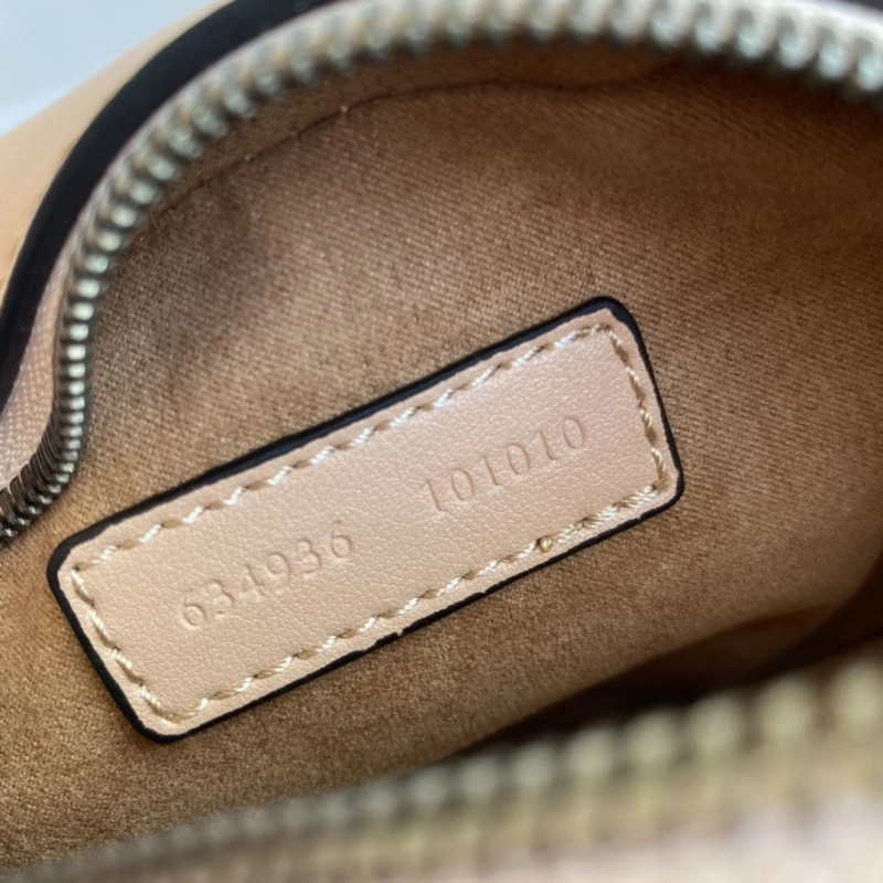 Gucci Satchel Bags 4189A-0030