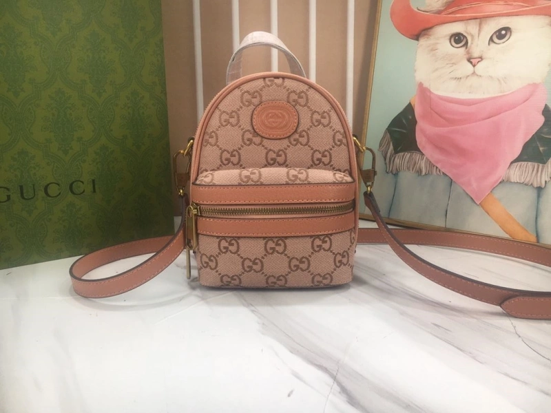 Gucci Backpacks 4189A-0242