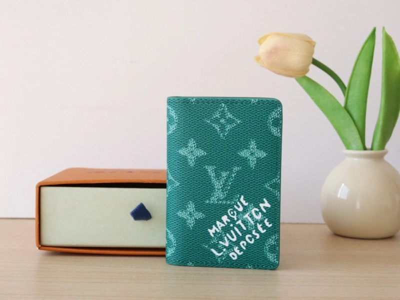 LV Wallets 4192A-0015