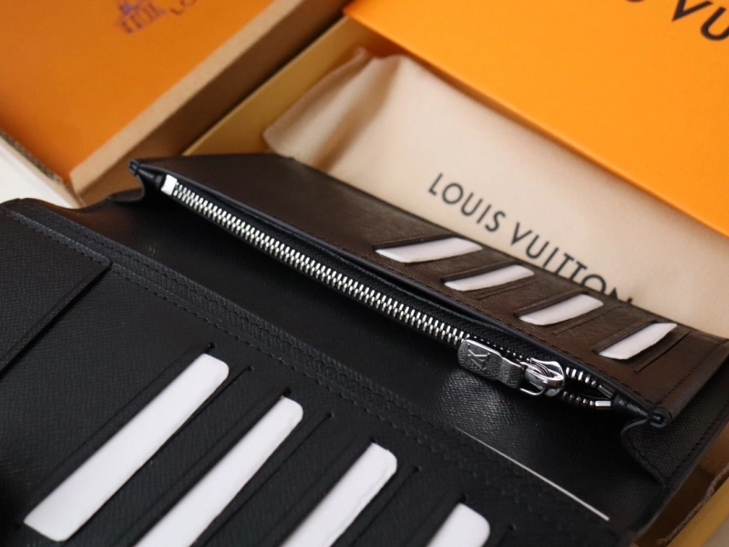 LV Wallets 4192A-0016