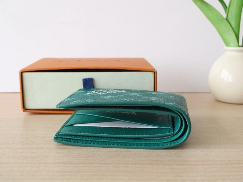 LV Wallets 4192A-0020