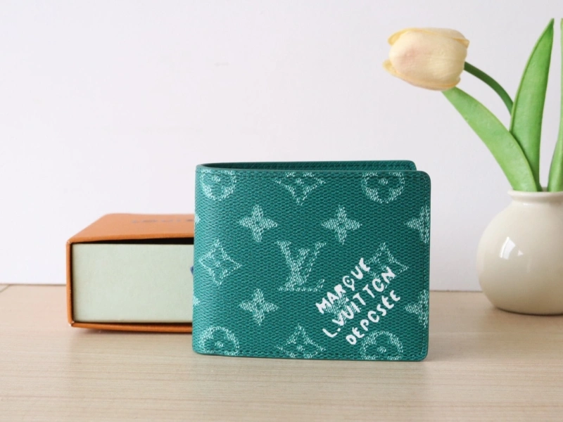 LV Wallets 4192A-0020