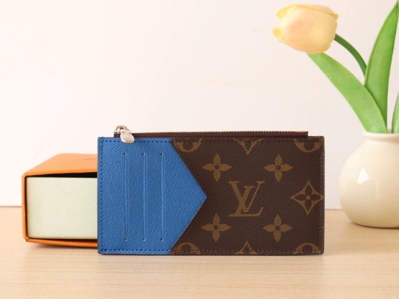 LV Wallets 4192A-0036