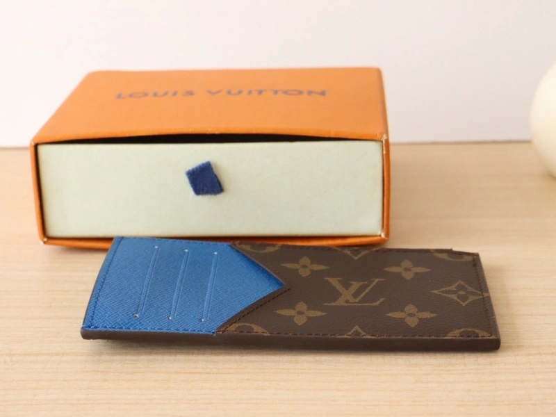 LV Wallets 4192A-0036
