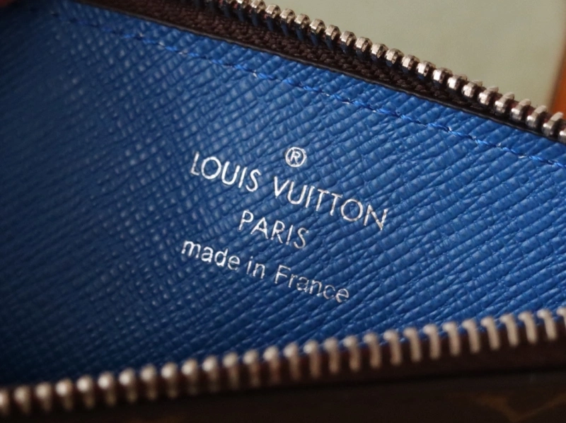 LV Wallets 4192A-0036
