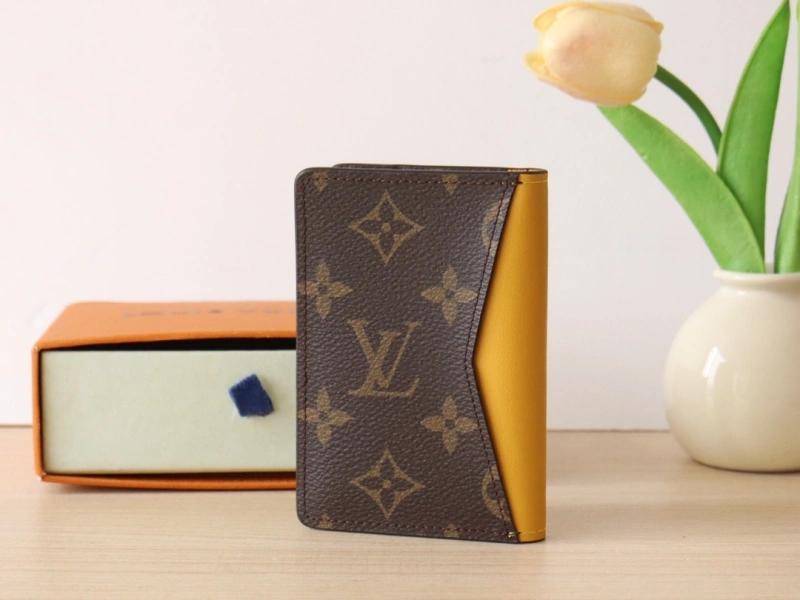LV Wallets 4192A-0043