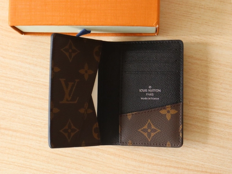 LV Wallets 4192A-0045