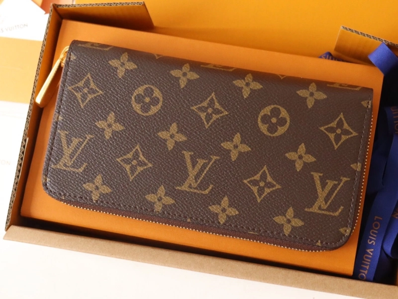 LV Wallets 4192A-0048