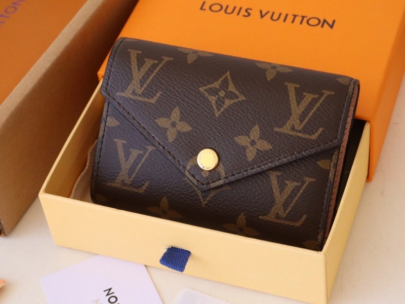 LV Wallets 4192A-0049
