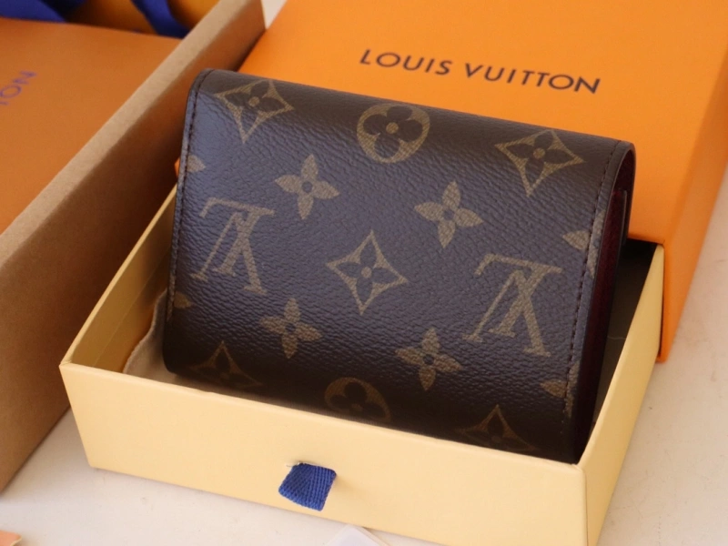 LV Wallets 4192A-0050