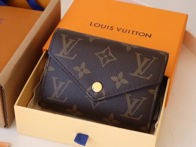 LV Wallets 4192A-0051