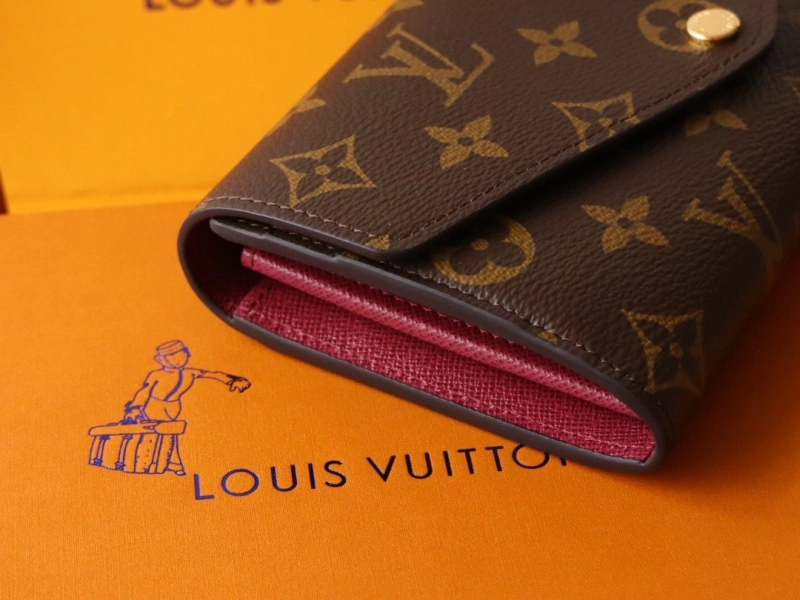 LV Wallets 4192A-0069