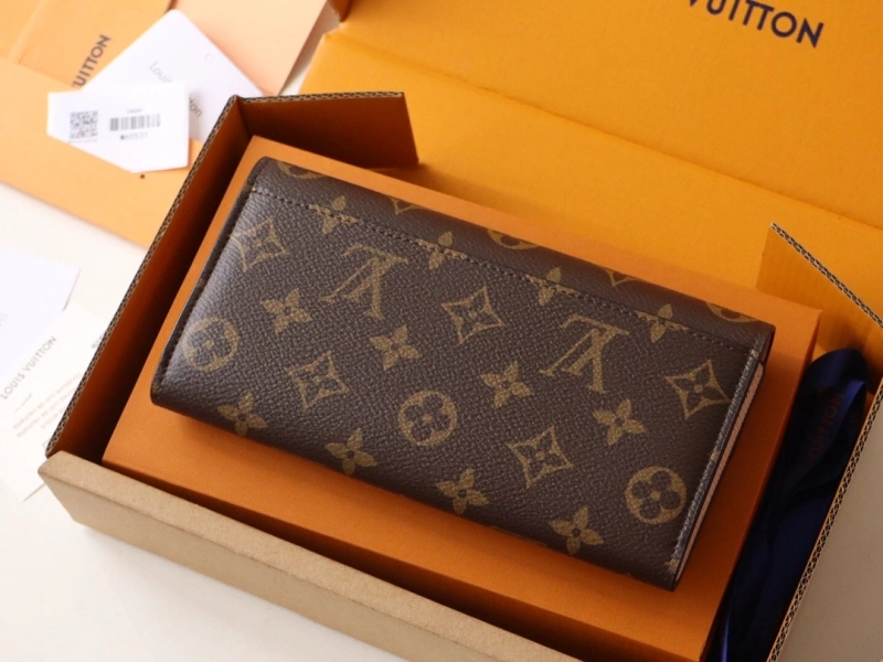LV Wallets 4192A-0070