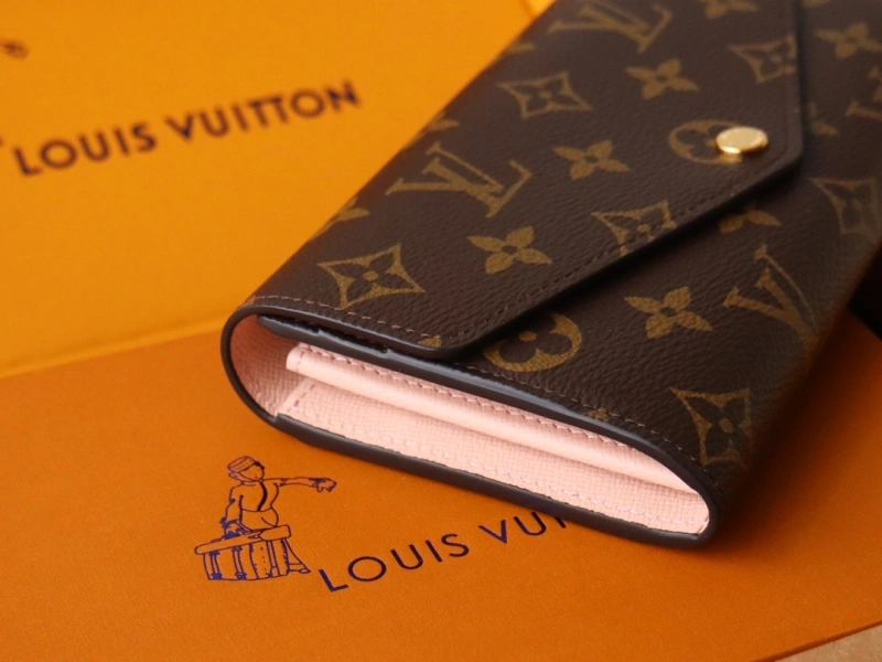 LV Wallets 4192A-0070