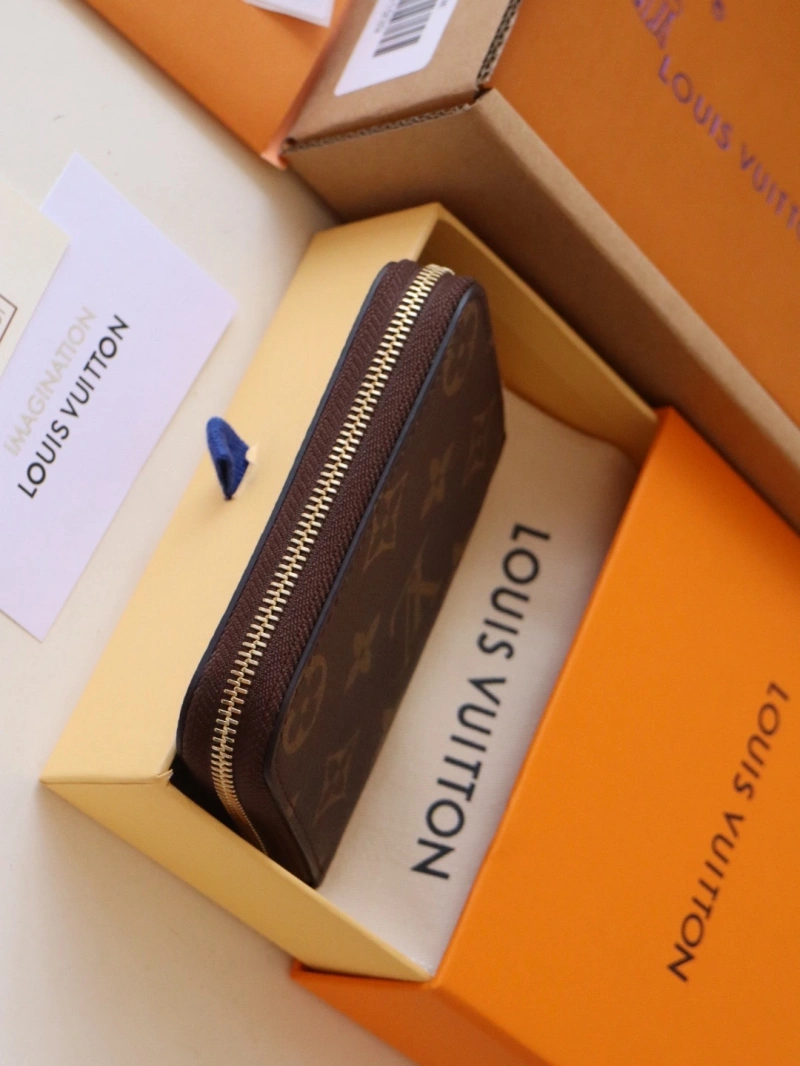 LV Wallets 4192A-0094