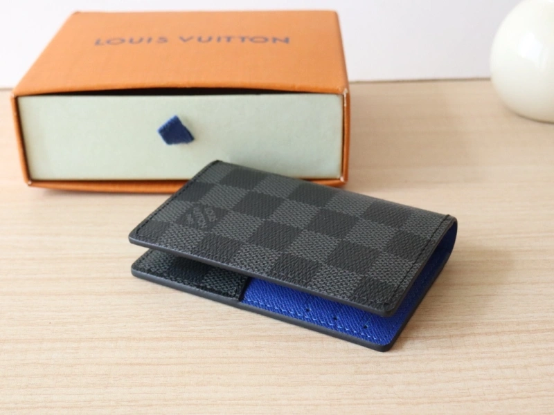 LV Wallets 4192A-0105