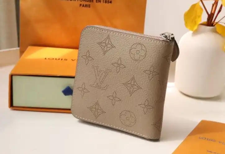 LV Wallets 4192D-0022
