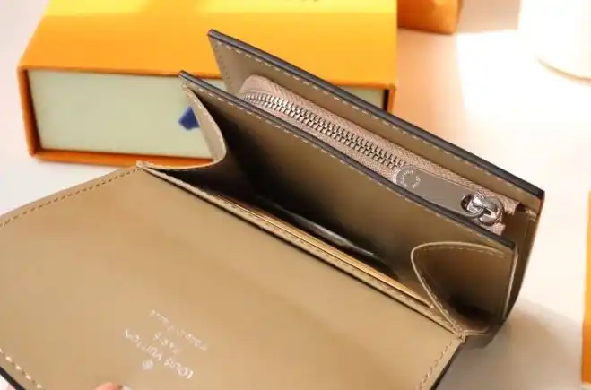 LV Wallets 4192D-0025