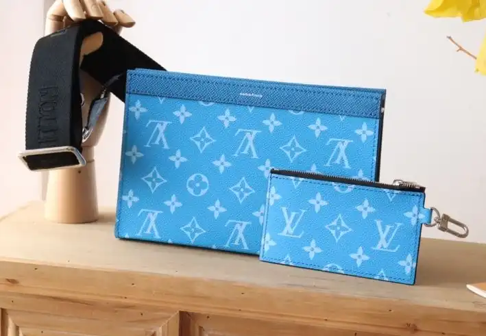 LV Clutch Bags 4192D-0164