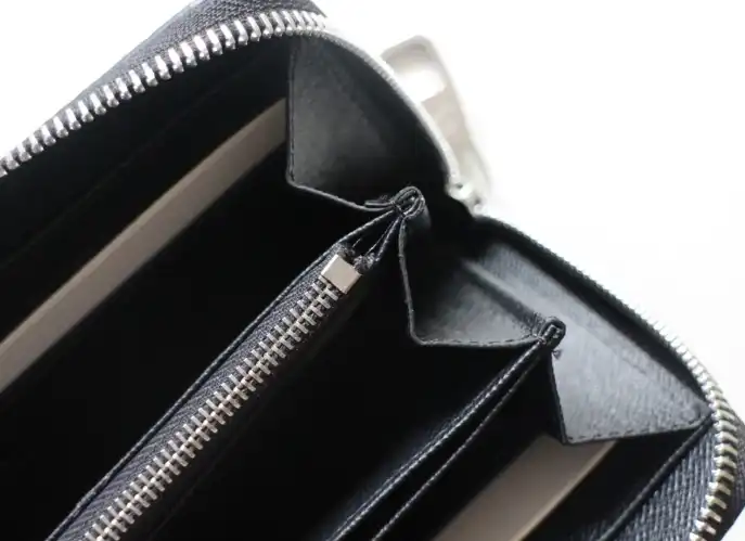 LV Wallets 4192F-0050