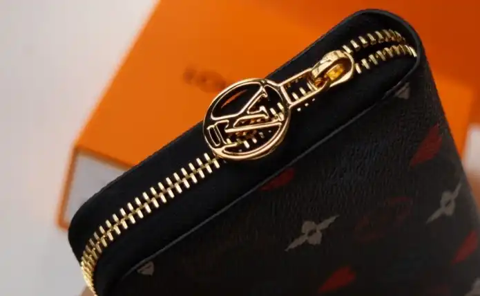 LV Wallets 4192F-0054