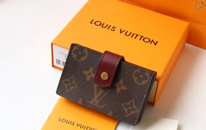 LV Wallets 4192F-0057