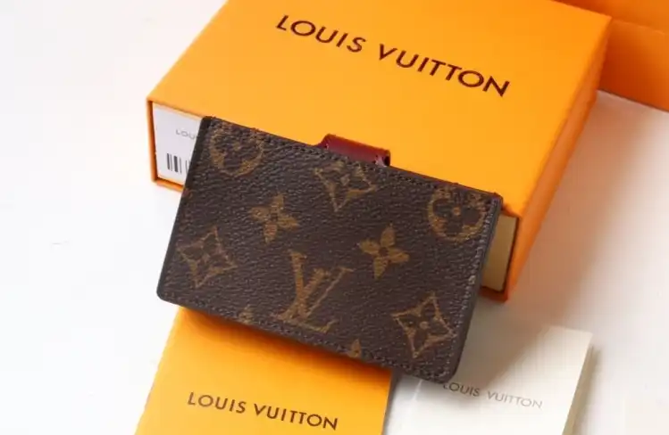 LV Wallets 4192F-0057
