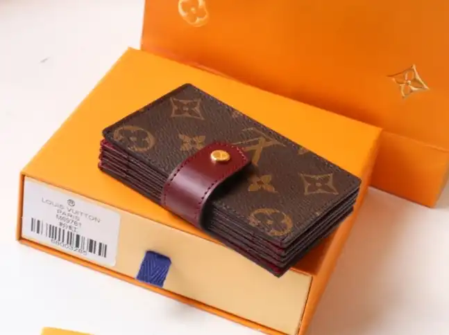 LV Wallets 4192F-0057
