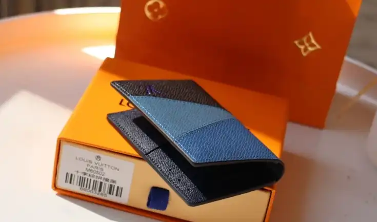 LV Wallets 4192F-0066