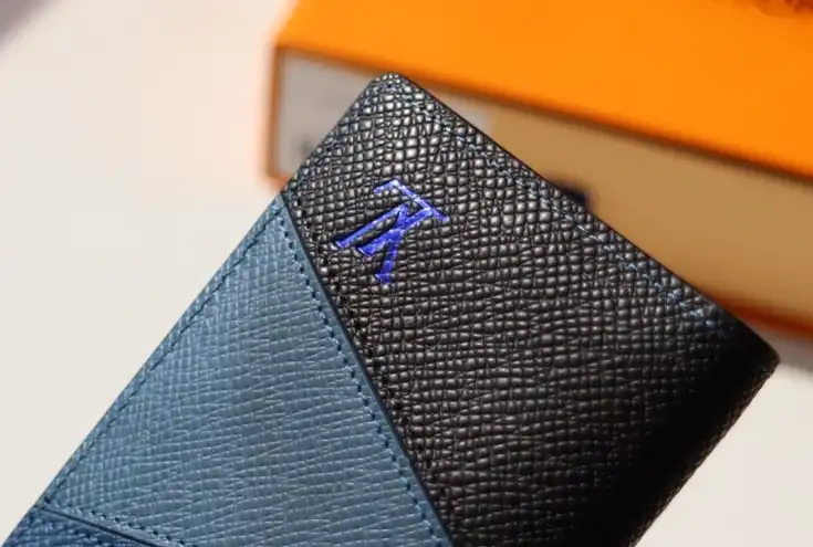 LV Wallets 4192F-0066