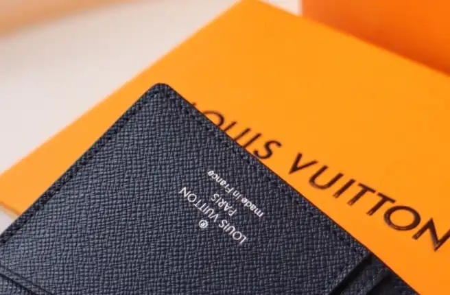 LV Wallets 4192F-0069