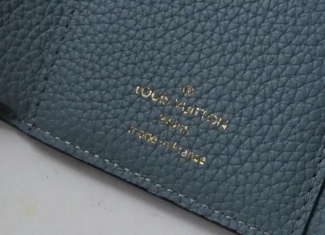 LV Wallets 4192F-0121
