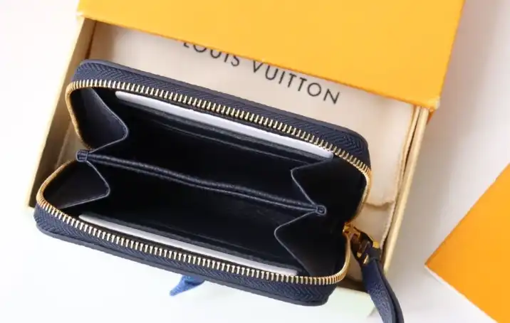 LV Wallets 4192F-0198