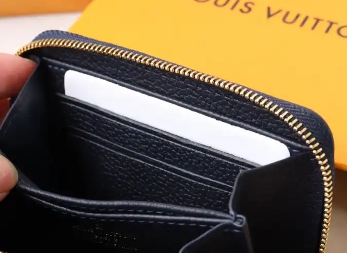 LV Wallets 4192F-0198