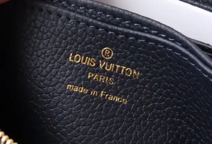 LV Wallets 4192F-0198