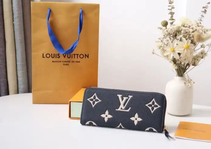 LV Wallets 4192F-0200