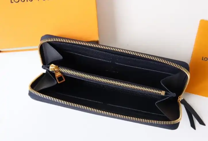 LV Wallets 4192F-0200