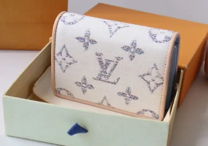 LV Wallets 4192F-0220