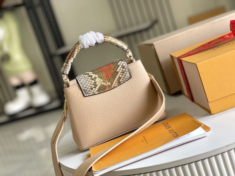 LV Capucines Bags 4194A-0270