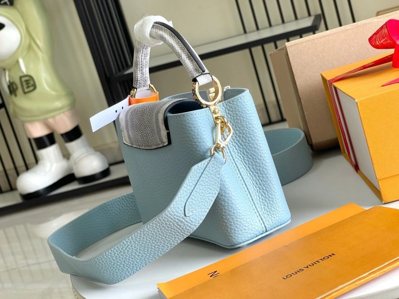 LV Capucines Bags 4194A-0277