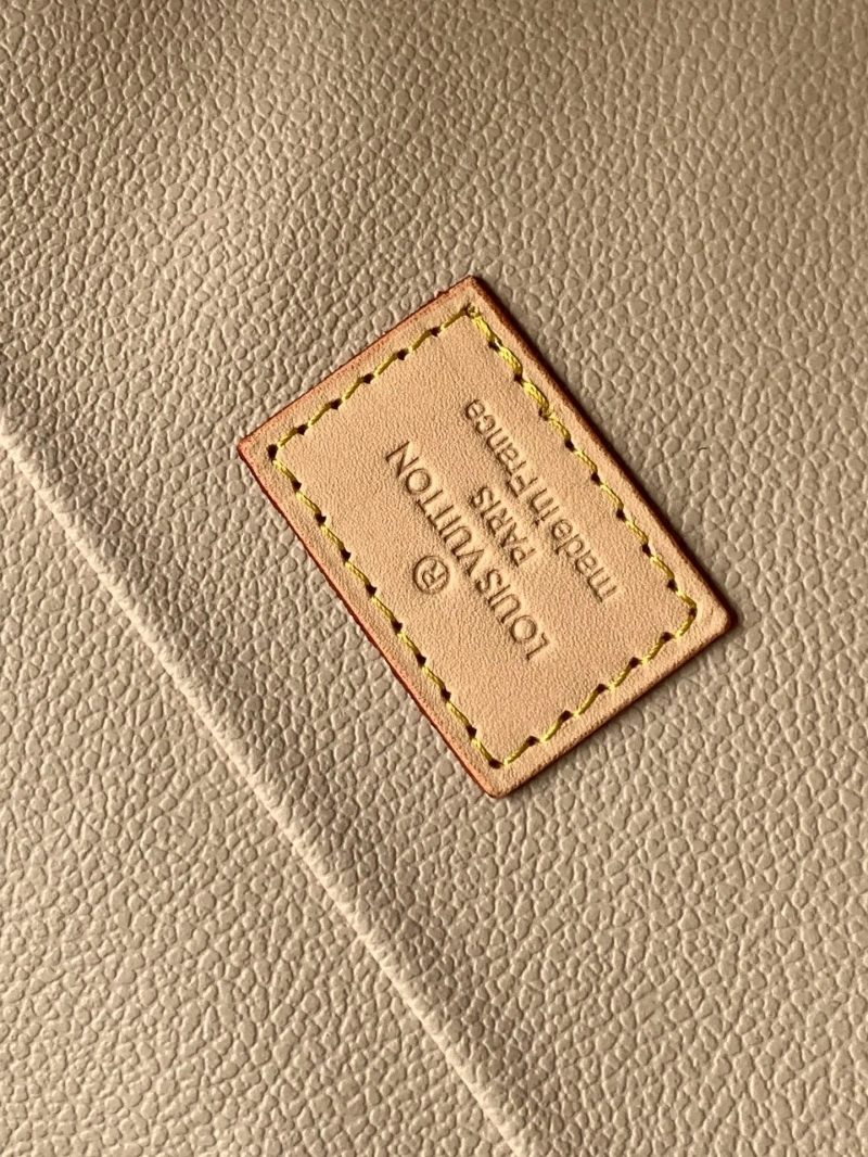 LV Cosmetic Bags 4194A-1423