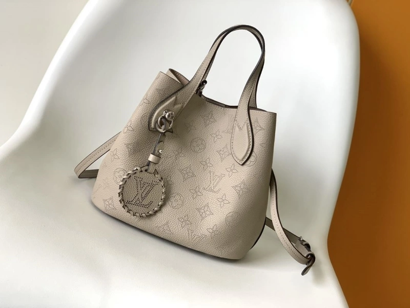 LV Shopping Bags 4194B-0157